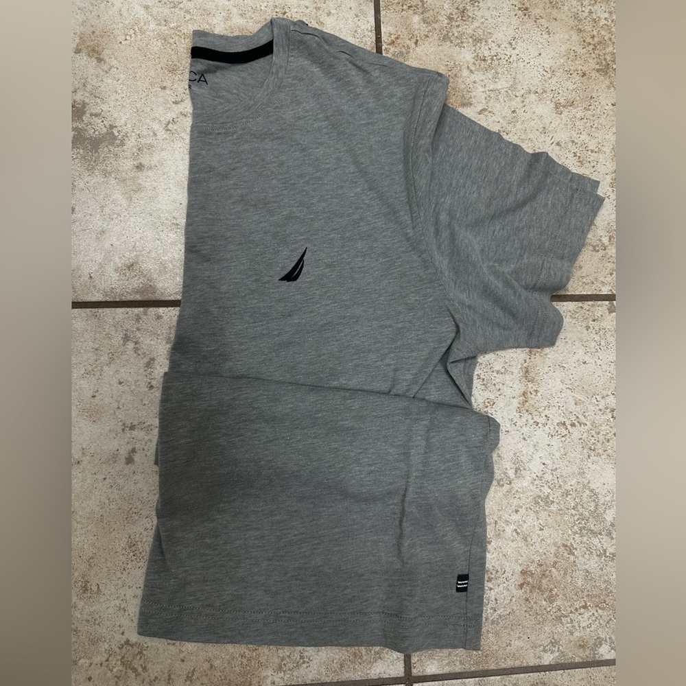 Nautica T-shirt